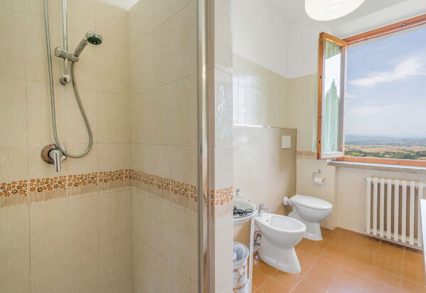 Il Campino, Pool, Montaione: Autumn, Spring, Summer