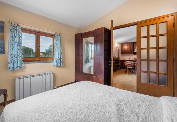 Il Campino, Pool, Montaione: Autumn, Spring, Summer