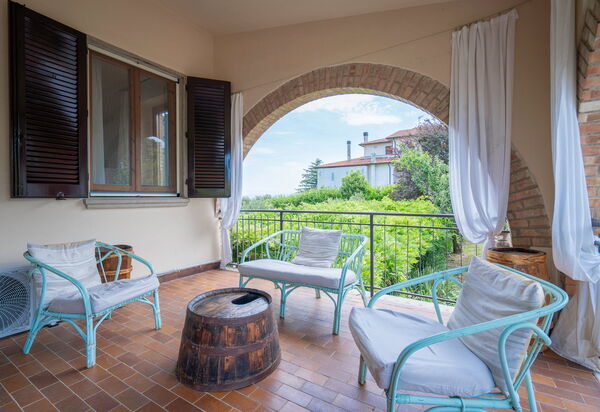 Il Campino, Pool, Montaione: Autumn, Spring, Summer