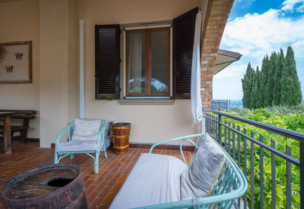 Il Campino, Pool, Montaione: Autumn, Spring, Summer