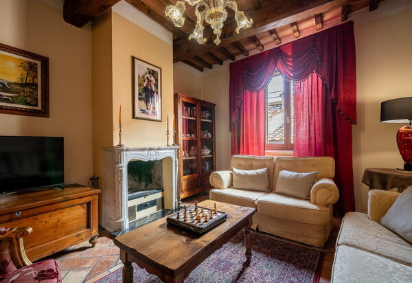 Portanuova Home, Colle Val D'elsa: Autumn, Living Room, Spring, Summer