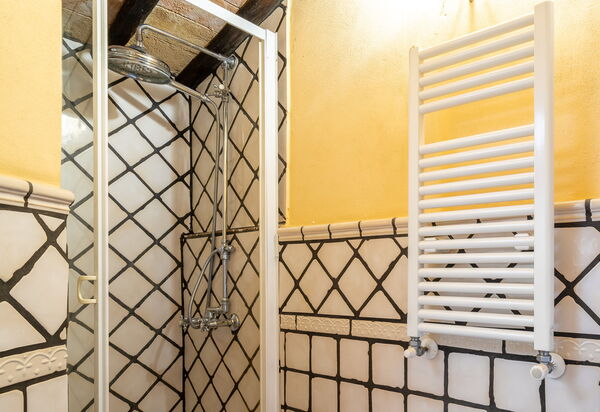 Portanuova Home, Colle Val D'elsa: Autumn, Bathroom, Spring, Summer