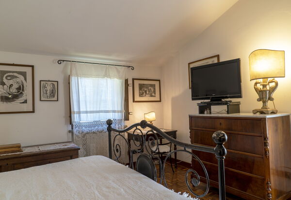 Country Historical House Lucca: Autumn, Bedroom, Spring, Summer