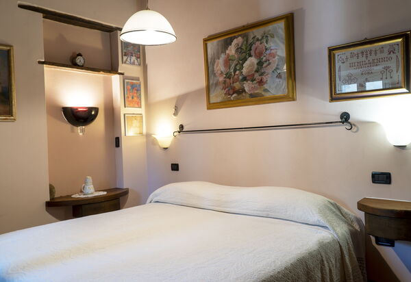 Country Historical House Lucca: Autumn, Bedroom, Spring, Summer
