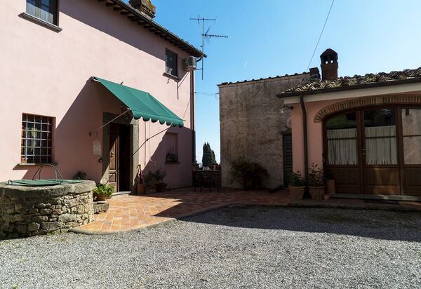 Country Historical House Lucca: Autumn, Main Entrance, Spring, Summer