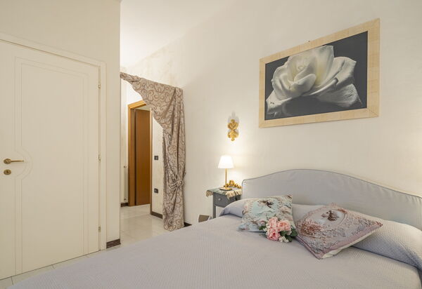 Casa Gioia In Lucca: Autunno, Camera da letto, Cucina, Estate, Primavera, Soggiorno