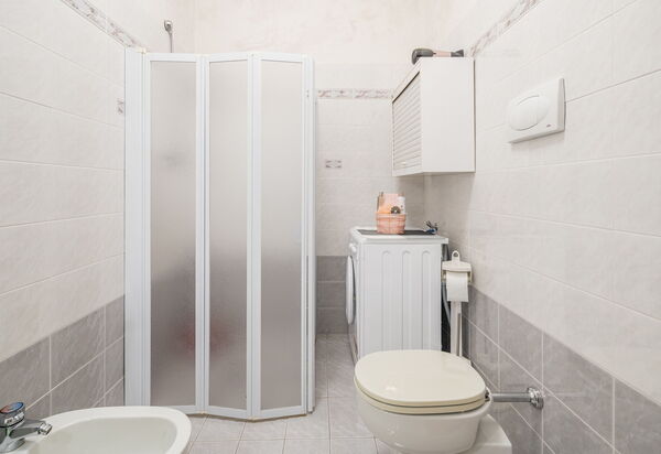 Casa Gioia In Lucca: Autunno, Bagno, Estate, Primavera