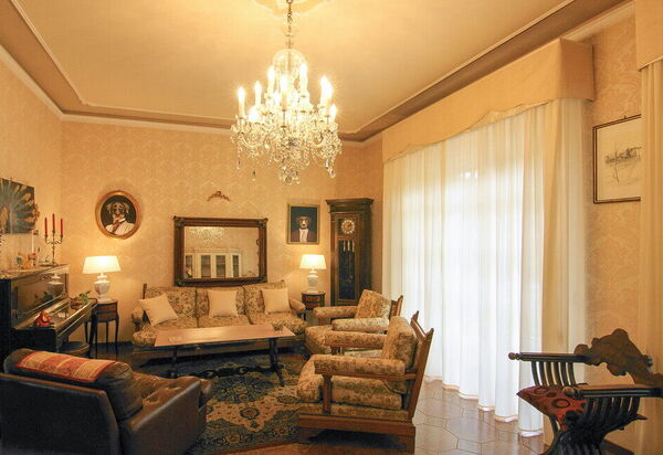 Butterfly Apartment In Lucca: Autunno, Estate, Primavera, Soggiorno