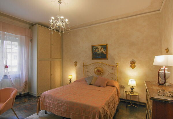 Butterfly Apartment In Lucca: Autunno, Camera da letto, Estate, Primavera