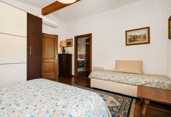 Casale La Canigiana, House, Pool, San Miniato: Autumn, Bedroom, Spring, Summer