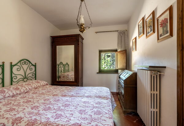 Casa La Cedrina, Pool, Lornano: Autumn, Bedroom, Spring, Summer