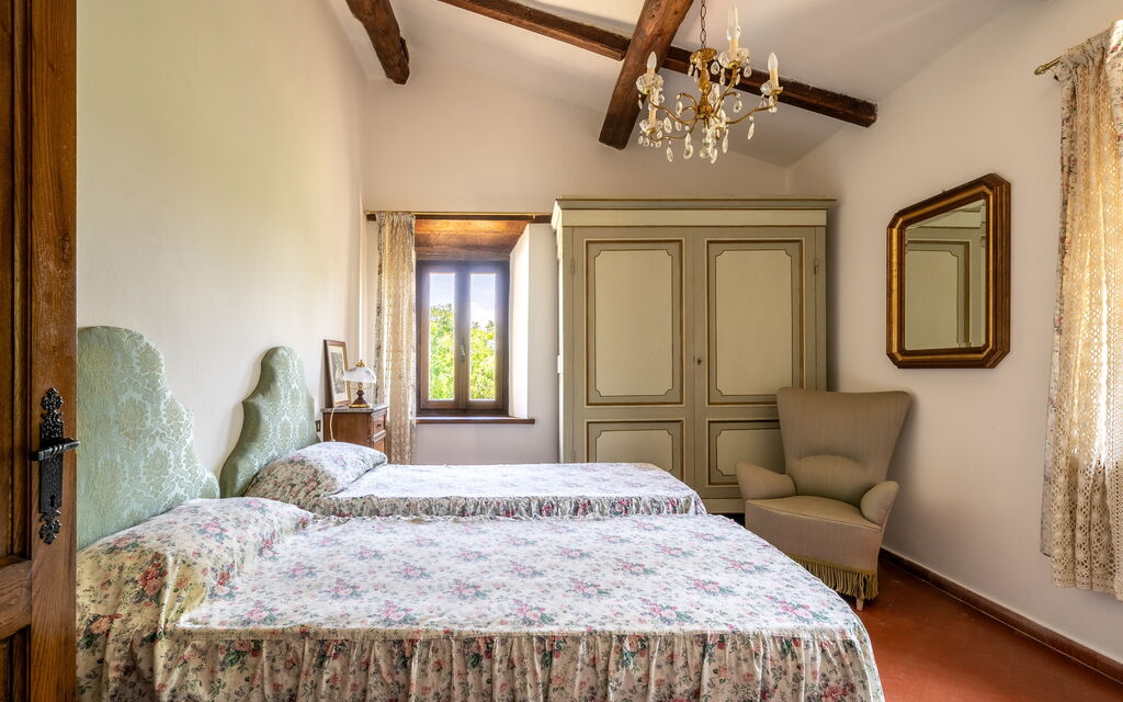 Casa La Cedrina, Pool, Lornano: Autunno, Camera da letto, Estate, Primavera