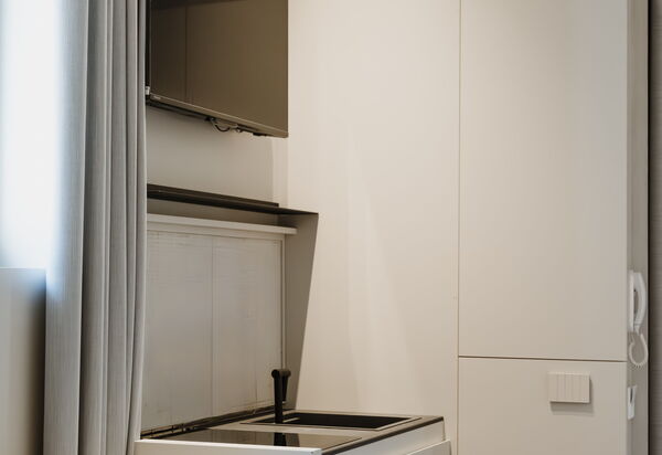 Deb&spa: Autumn, Bedroom, Kitchen, Spring, Summer