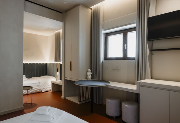 Deb&spa: Autumn, Bedroom, Spring, Summer