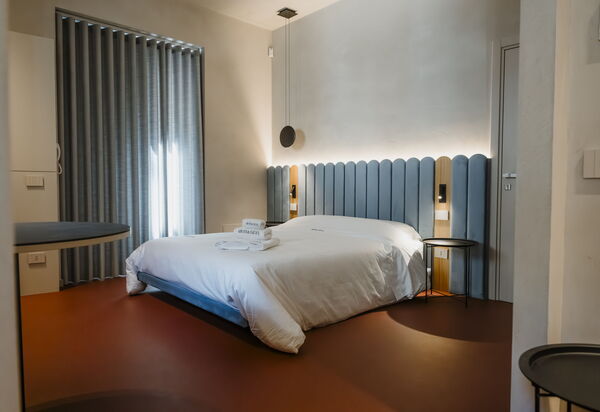 Deb&spa: Autumn, Bedroom, Spring, Summer