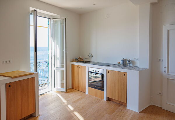 Newly Renovated Ocean View Flat: Autunno, Cucina, Estate, Primavera, Soggiorno