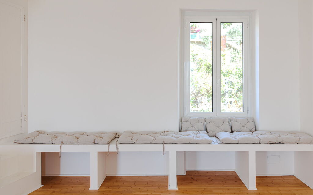 Newly Renovated Ocean View Flat: Autumn, Living Room, Spring, Summer