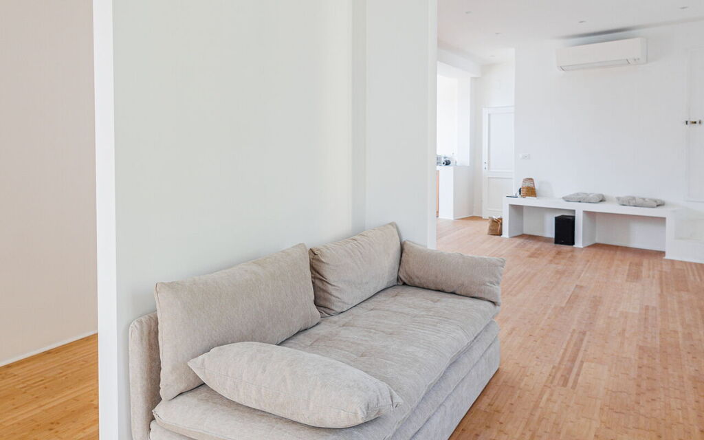 Newly Renovated Ocean View Flat: Autumn, Living Room, Spring, Summer