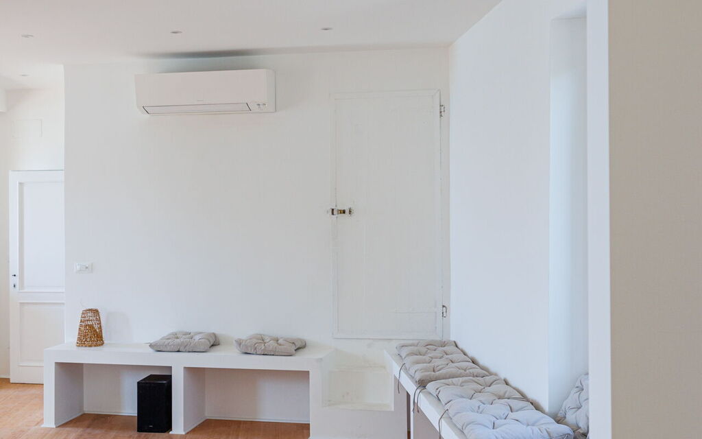 Newly Renovated Ocean View Flat: Autumn, Living Room, Spring, Summer