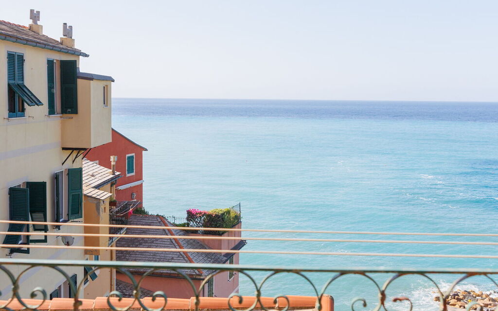 Newly Renovated Ocean View Flat: Autumn, Balcony / Terrace / Patio, Spring, Summer