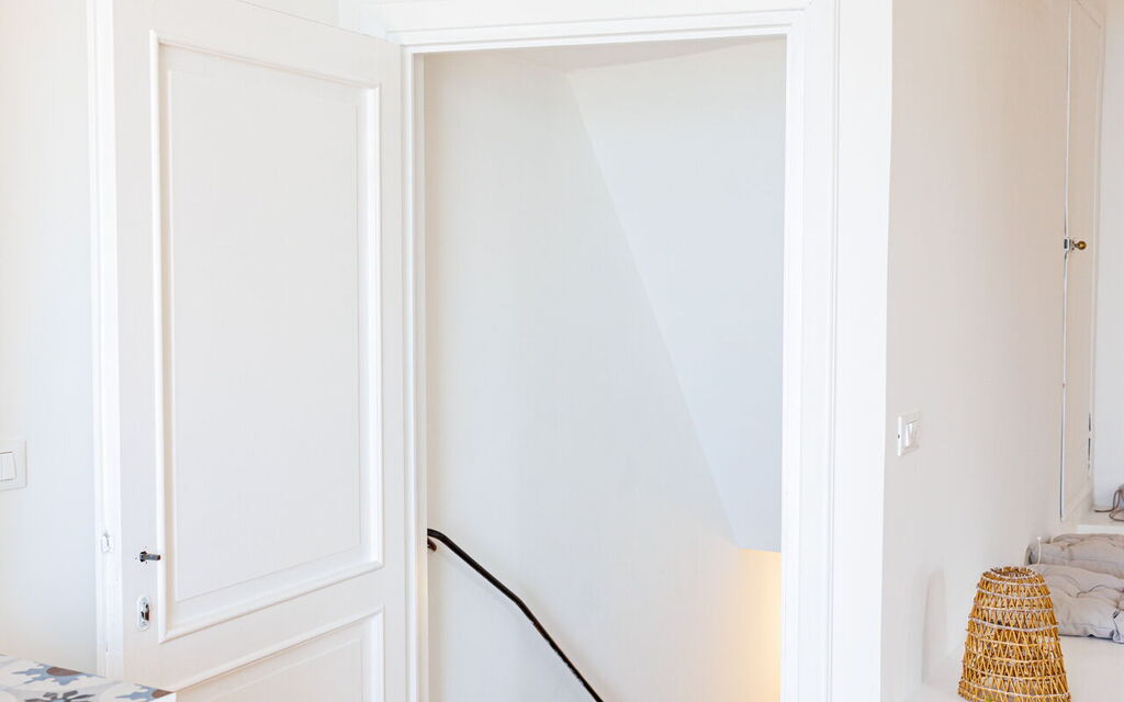 Newly Renovated Ocean View Flat: Autumn, Main Entrance, Spring, Summer