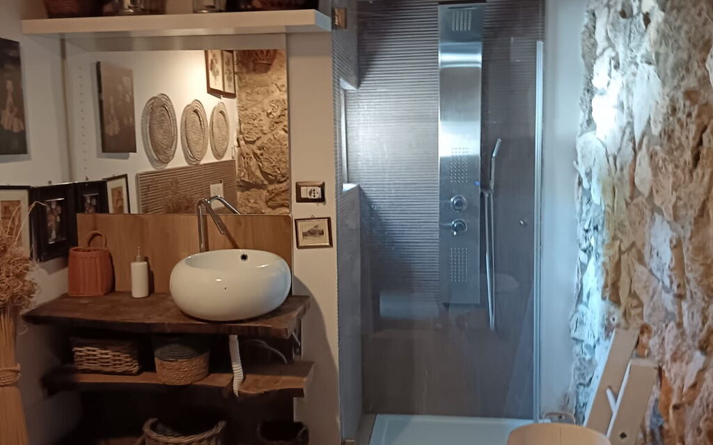 Borgo Incanto: Autumn, Bathroom, Spring, Summer