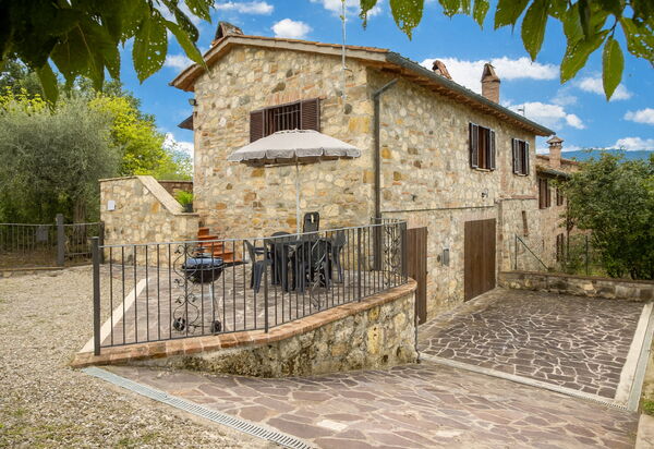 Oliveto Del Cantarello: Autunno, Estate, Primavera