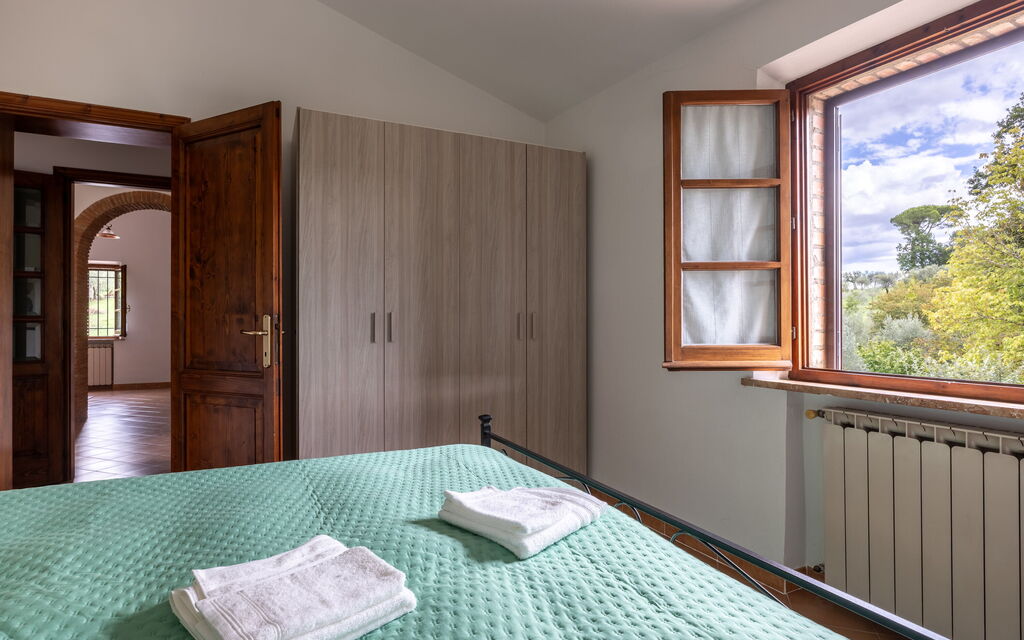 Oliveto Del Cantarello: Autunno, Camera da letto, Estate, Primavera