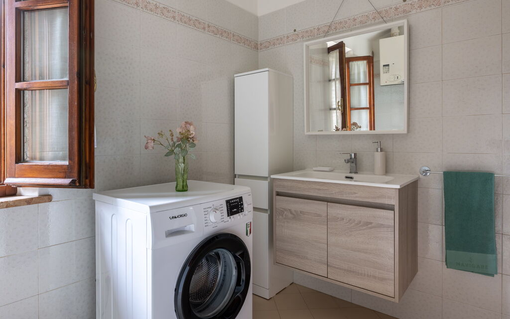 Oliveto Del Cantarello: Autunno, Bagno, Estate, Primavera