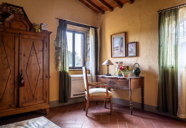 La Casina Honeymoon Cottage, Badia Agnano: Autunno, Camera da letto, Estate, Primavera