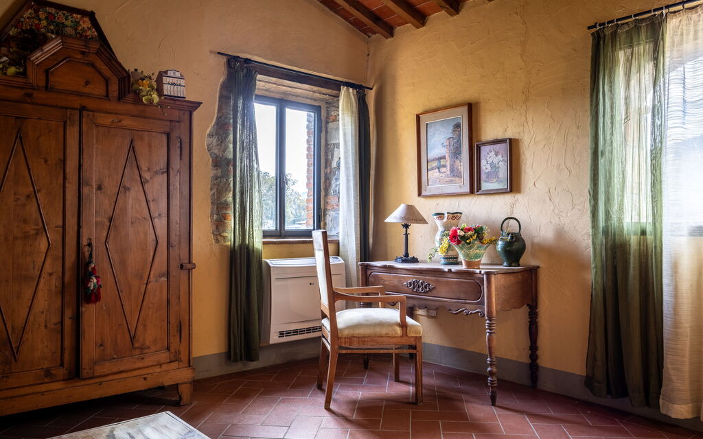 La Casina Honeymoon Cottage, Badia Agnano: Autunno, Camera da letto, Estate, Primavera