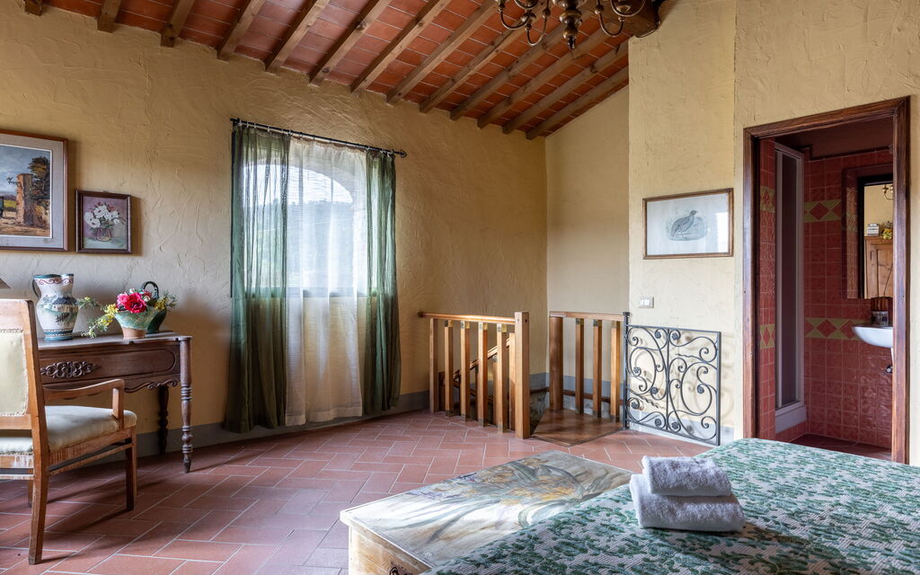 La Casina Honeymoon Cottage, Badia Agnano: Autunno, Camera da letto, Estate, Primavera