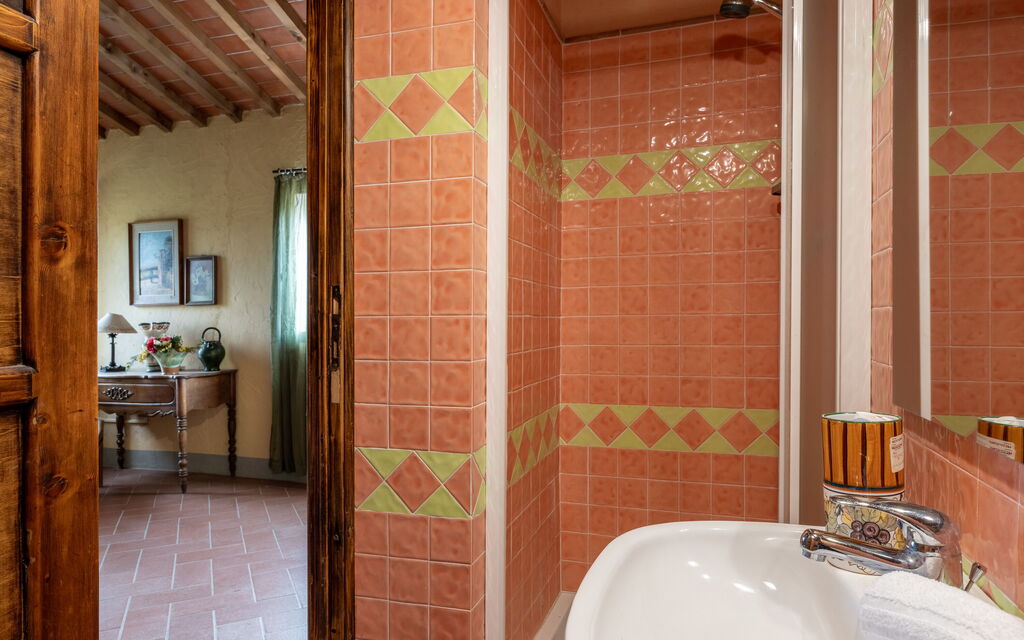 La Casina Honeymoon Cottage, Badia Agnano: Autunno, Bagno, Estate, Primavera