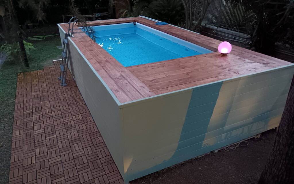 Casa Di Silvana: Building Exterior, Pool