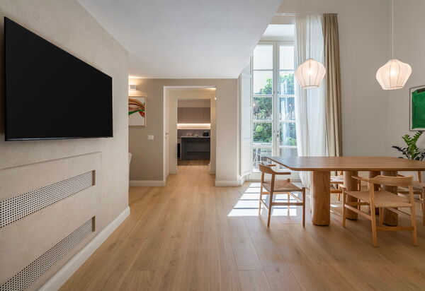 Elegant Apartments Near The Duomo: Autunno, Estate, Primavera, Soggiorno