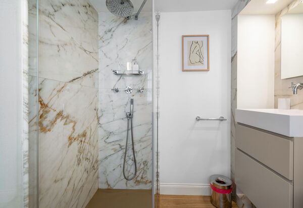 Elegant Apartments Near The Duomo: Autunno, Bagno, Estate, Inverno, Primavera