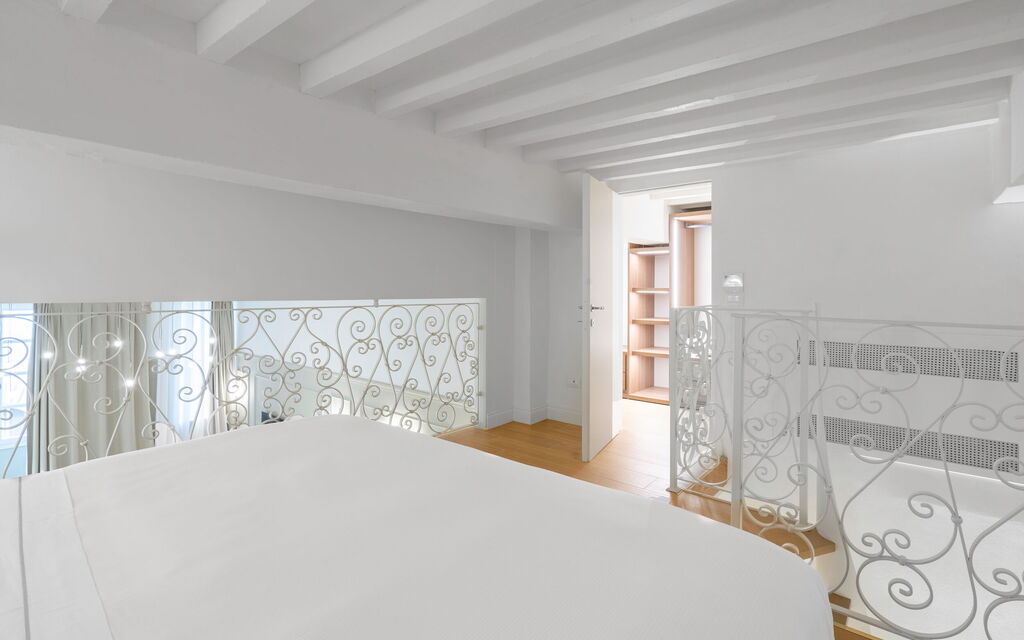 Elegant Apartments Near The Duomo - : Autunno, Camera da letto, Estate, Inverno, Primavera