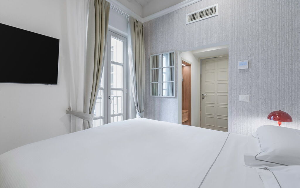 Elegant Apartments Near The Duomo - : Autunno, Camera da letto, Estate, Inverno, Primavera