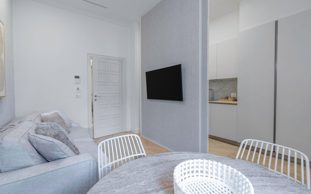 Elegant Apartments Near The Duomo - : Autunno, Cucina, Estate, Inverno, Primavera, Soggiorno