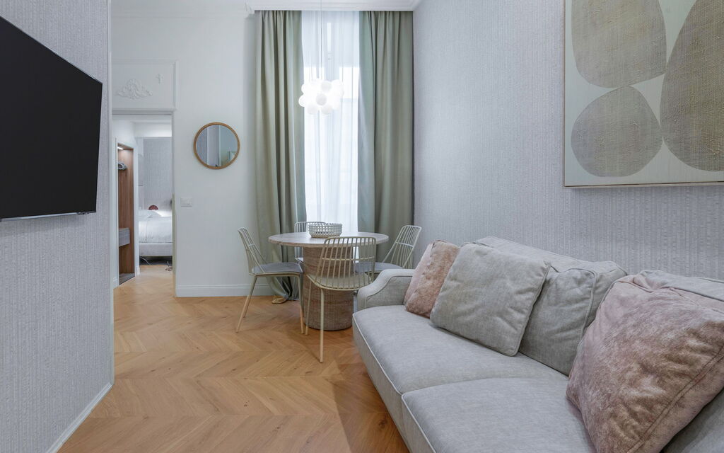 Elegant Apartments Near The Duomo - : Autunno, Cucina, Estate, Inverno, Primavera, Soggiorno
