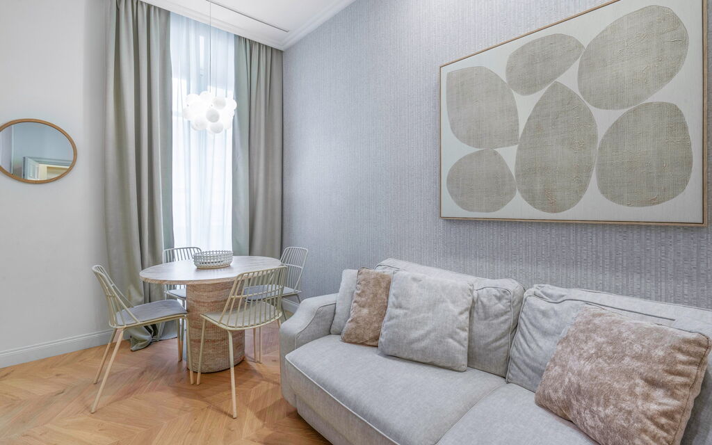 Elegant Apartments Near The Duomo - : Autunno, Cucina, Estate, Inverno, Primavera, Soggiorno