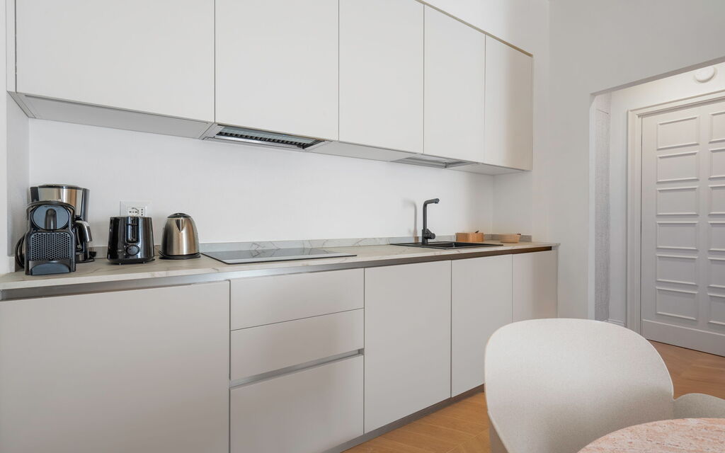 Elegant Apartments Near The Duomo - : Autunno, Cucina, Estate, Inverno, Primavera, Soggiorno