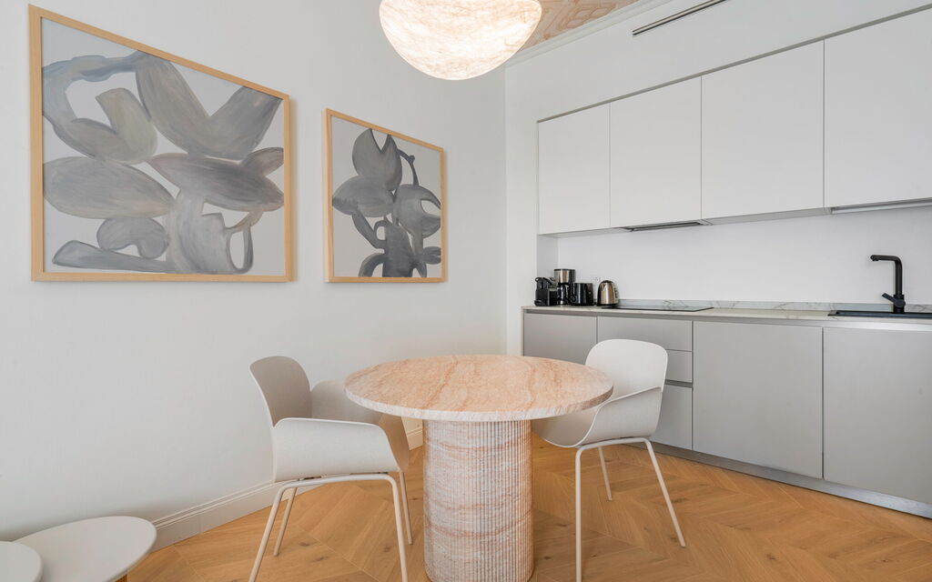 Elegant Apartments Near The Duomo - : Autunno, Cucina, Estate, Inverno, Primavera, Soggiorno