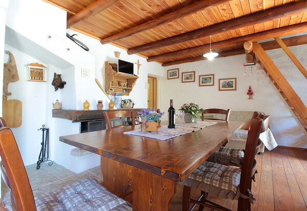 Baita Costa Di Gial: Autumn, Dining Room, Spring, Summer