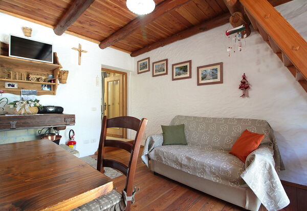 Baita Costa Di Gial: Autumn, Living Room, Spring, Summer