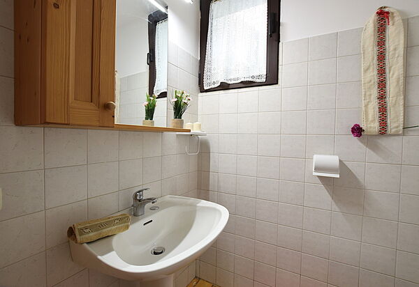 Baita Costa Di Gial: Bathroom