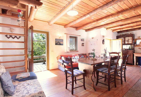 Baita Costa Di Gial: Autumn, Living Room, Spring, Summer