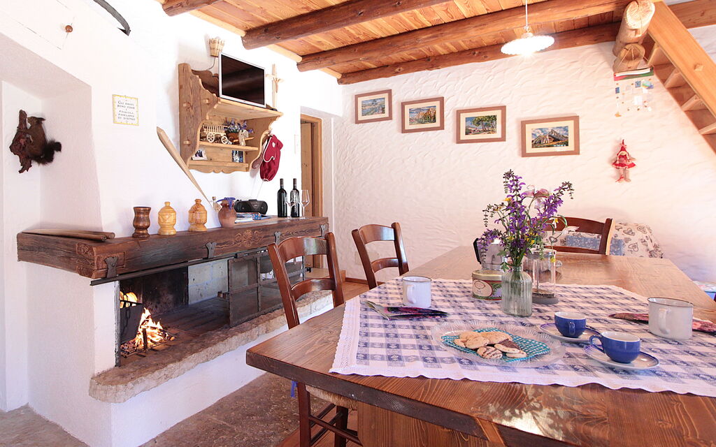 Baita Costa Di Gial: Autunno, Estate, Primavera, Sala da pranzo
