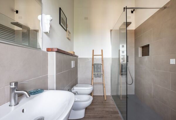 Maria Gabriella Holiday Home In Monticchiello: Autumn, Bathroom, Spring, Summer