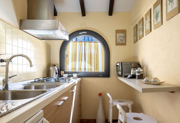 Maria Gabriella Home & Cottage: Autumn, Kitchen, Spring, Summer